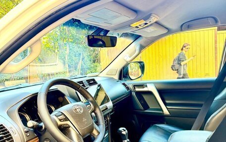 Toyota Land Cruiser Prado 150 рестайлинг 2, 2018 год, 5 200 000 рублей, 9 фотография