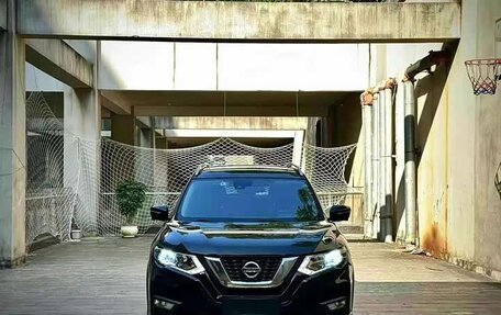Nissan X-Trail, 2019 год, 1 890 000 рублей, 2 фотография