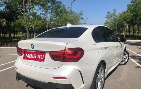BMW 1 серия, 2023 год, 1 810 000 рублей, 3 фотография
