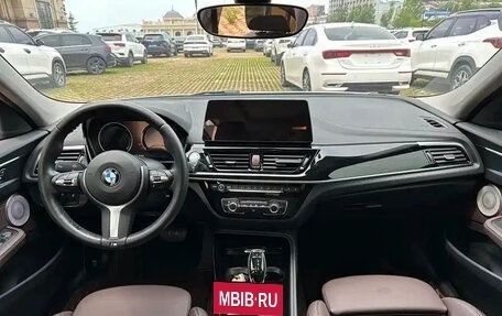 BMW 1 серия, 2023 год, 1 810 000 рублей, 10 фотография