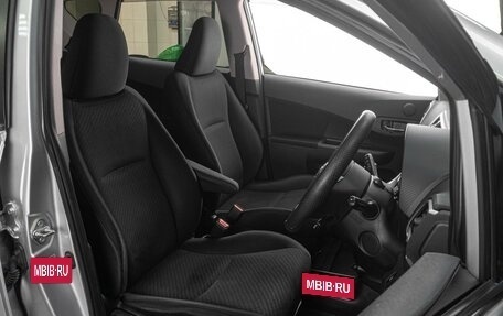 Toyota Ractis II, 2012 год, 989 000 рублей, 10 фотография