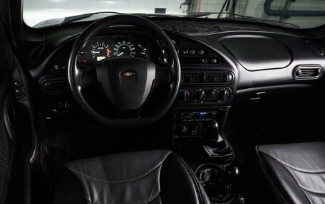 Chevrolet Niva I рестайлинг, 2011 год, 499 000 рублей, 6 фотография