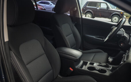 KIA Sportage IV рестайлинг, 2019 год, 2 349 777 рублей, 24 фотография