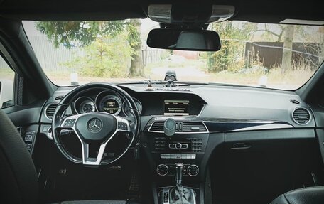 Mercedes-Benz C-Класс, 2012 год, 1 500 000 рублей, 20 фотография