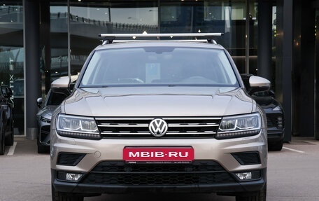 Volkswagen Tiguan II, 2017 год, 1 878 000 рублей, 2 фотография