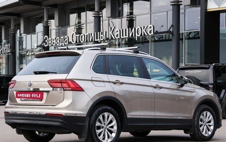 Volkswagen Tiguan II, 2017 год, 1 878 000 рублей, 5 фотография