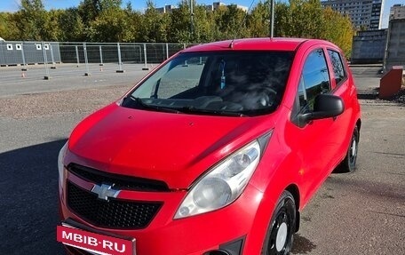 Chevrolet Spark III, 2011 год, 420 000 рублей, 2 фотография