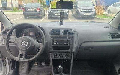 Volkswagen Polo VI (EU Market), 2013 год, 750 000 рублей, 1 фотография