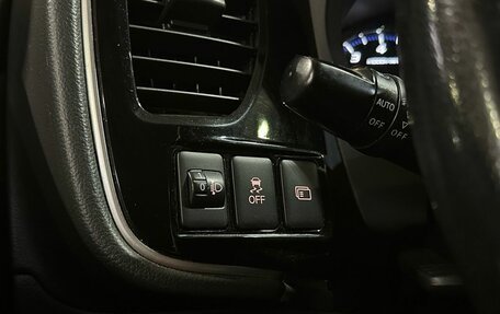 Mitsubishi Outlander III рестайлинг 3, 2020 год, 2 249 990 рублей, 18 фотография