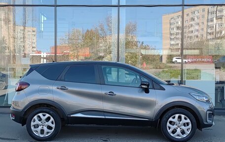Renault Kaptur I рестайлинг, 2017 год, 1 660 000 рублей, 5 фотография