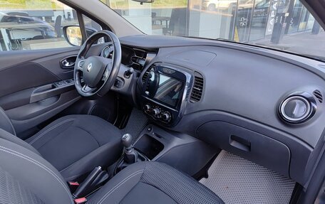 Renault Kaptur I рестайлинг, 2017 год, 1 660 000 рублей, 13 фотография