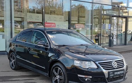 Volkswagen Passat B6, 2010 год, 649 000 рублей, 3 фотография