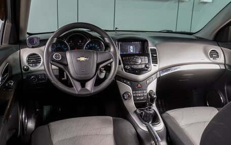 Chevrolet Cruze II, 2011 год, 699 000 рублей, 6 фотография