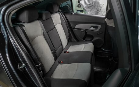 Chevrolet Cruze II, 2011 год, 699 000 рублей, 7 фотография