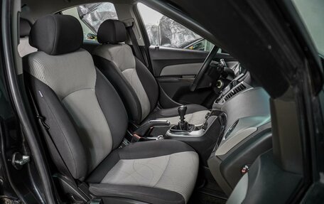 Chevrolet Cruze II, 2011 год, 699 000 рублей, 8 фотография