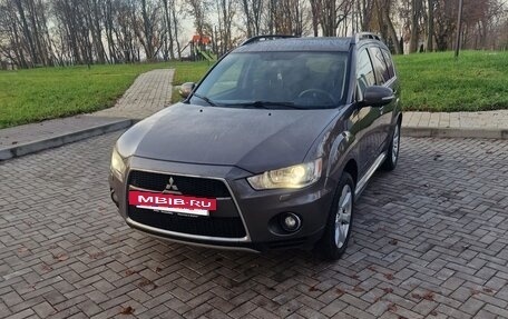 Mitsubishi Outlander III рестайлинг 3, 2011 год, 1 100 000 рублей, 2 фотография