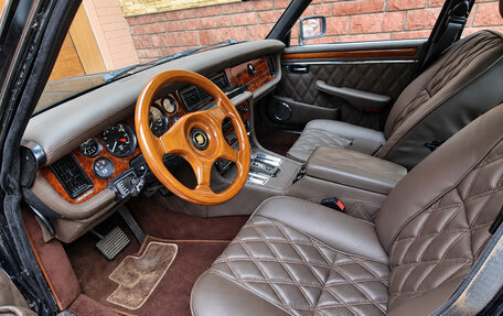 Jaguar XJ III (X350), 1982 год, 2 000 000 рублей, 7 фотография