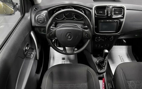 Renault Sandero II рестайлинг, 2017 год, 1 240 000 рублей, 11 фотография