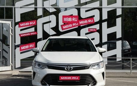 Toyota Camry, 2015 год, 2 100 000 рублей, 3 фотография