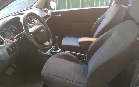 Ford Fiesta, 2006 год, 350 000 рублей, 7 фотография