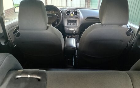 Ford Fiesta, 2006 год, 350 000 рублей, 10 фотография
