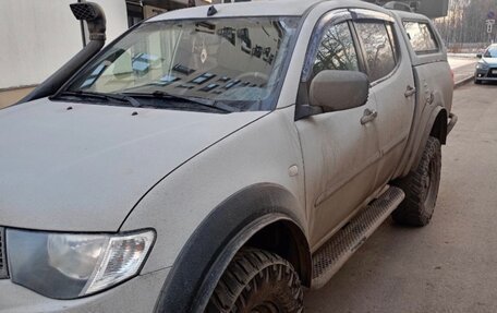 Mitsubishi L200 IV рестайлинг, 2012 год, 1 600 000 рублей, 2 фотография