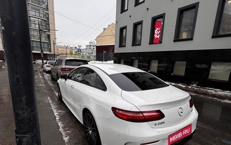 Mercedes-Benz E-Класс, 2019 год, 4 350 000 рублей, 1 фотография