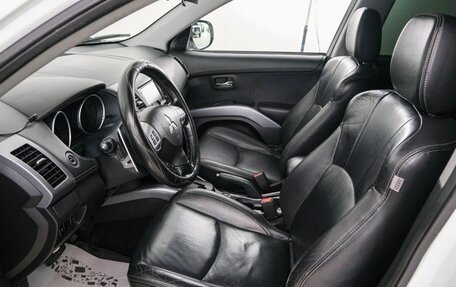 Mitsubishi Outlander III рестайлинг 3, 2010 год, 1 169 000 рублей, 7 фотография