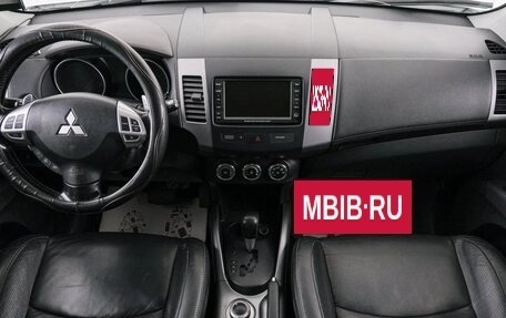 Mitsubishi Outlander III рестайлинг 3, 2010 год, 1 169 000 рублей, 10 фотография