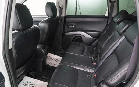 Mitsubishi Outlander III рестайлинг 3, 2010 год, 1 169 000 рублей, 21 фотография