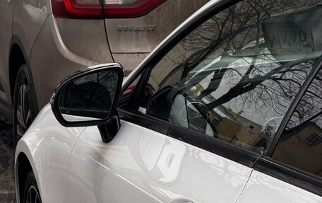 Mercedes-Benz E-Класс, 2019 год, 4 350 000 рублей, 5 фотография
