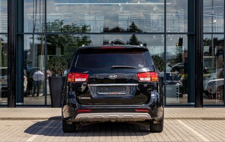 KIA Carnival III, 2019 год, 2 235 000 рублей, 5 фотография