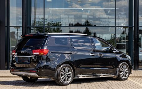 KIA Carnival III, 2019 год, 2 235 000 рублей, 6 фотография