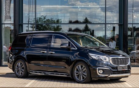 KIA Carnival III, 2019 год, 2 235 000 рублей, 3 фотография