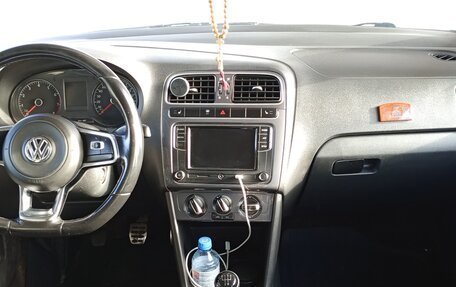 Volkswagen Polo VI (EU Market), 2018 год, 830 000 рублей, 7 фотография