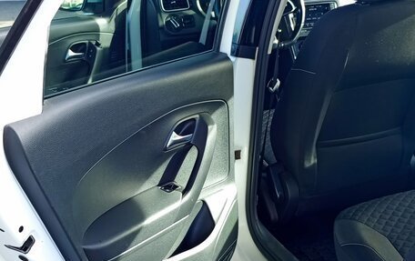 Volkswagen Polo VI (EU Market), 2018 год, 830 000 рублей, 11 фотография