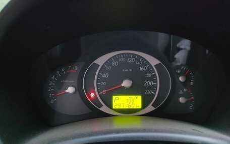 Hyundai Tucson III, 2005 год, 650 000 рублей, 4 фотография