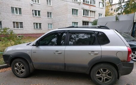 Hyundai Tucson III, 2005 год, 650 000 рублей, 17 фотография