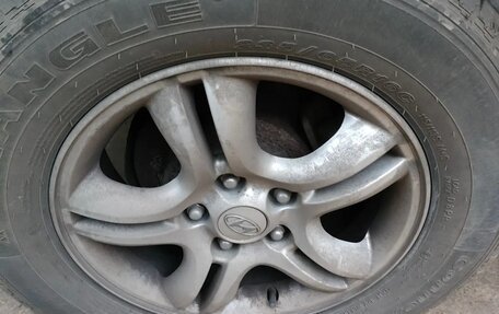 Hyundai Tucson III, 2005 год, 650 000 рублей, 25 фотография