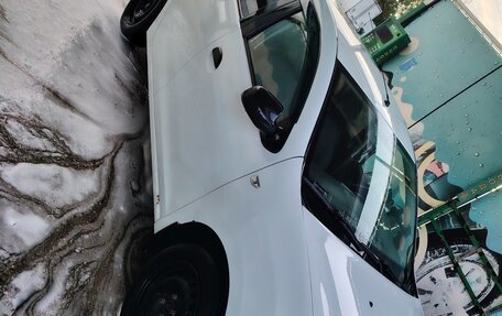 Renault Logan II, 2020 год, 750 000 рублей, 3 фотография