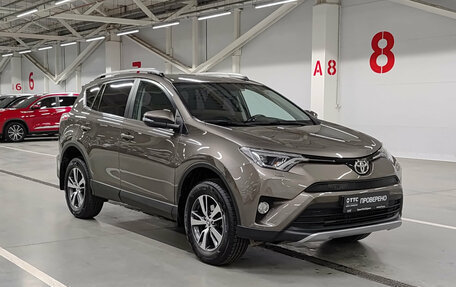 Toyota RAV4, 2018 год, 2 849 000 рублей, 7 фотография