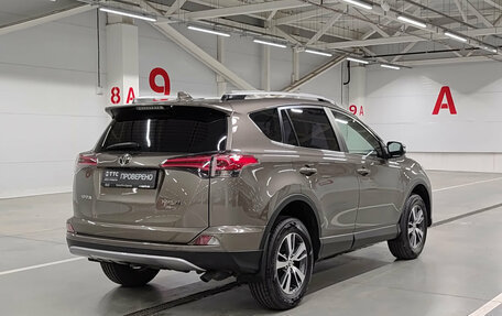 Toyota RAV4, 2018 год, 2 849 000 рублей, 9 фотография