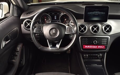 Mercedes-Benz GLA, 2017 год, 1 700 000 рублей, 7 фотография