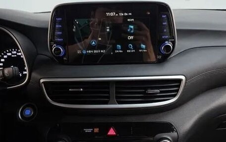 Hyundai Tucson III, 2019 год, 2 400 000 рублей, 24 фотография