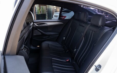 BMW 5 серия, 2019 год, 2 695 000 рублей, 20 фотография