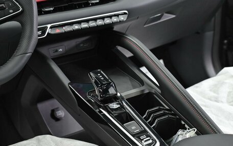 Geely Coolray I, 2024 год, 2 045 000 рублей, 18 фотография