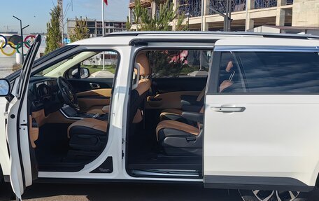 KIA Carnival, 2021 год, 3 350 000 рублей, 7 фотография