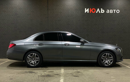 Mercedes-Benz E-Класс, 2016 год, 2 200 000 рублей, 4 фотография
