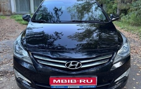 Hyundai Solaris II рестайлинг, 2014 год, 1 000 000 рублей, 2 фотография