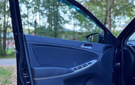 Hyundai Solaris II рестайлинг, 2014 год, 1 000 000 рублей, 17 фотография